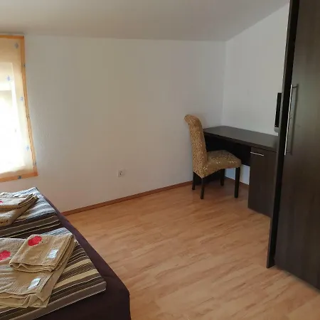 Crvena Ruzica 招待所 *